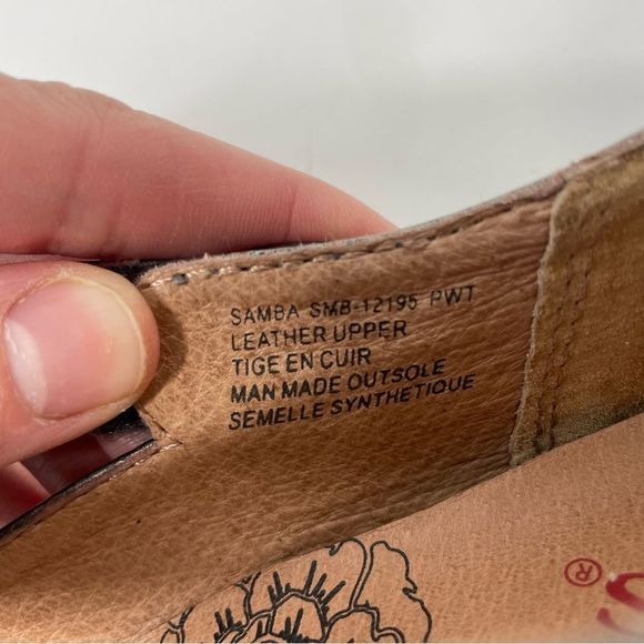 Stylish Dark Grey Metallic Mary Jane Shoes Taos 7M - Picture 5 of 10